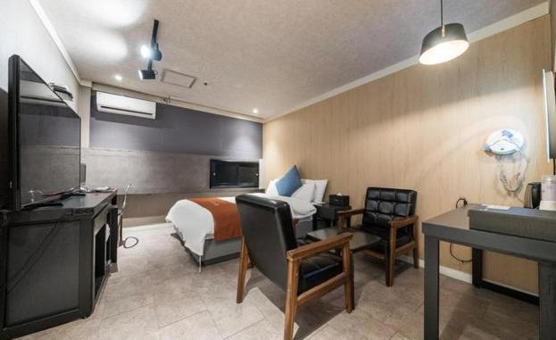 Ilsan Blanc Motel Goyang Ngoại thất bức ảnh