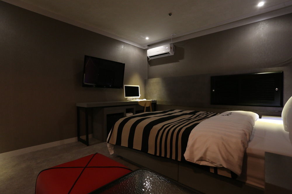 Ilsan Blanc Motel Goyang Ngoại thất bức ảnh
