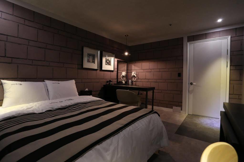 Ilsan Blanc Motel Goyang Ngoại thất bức ảnh